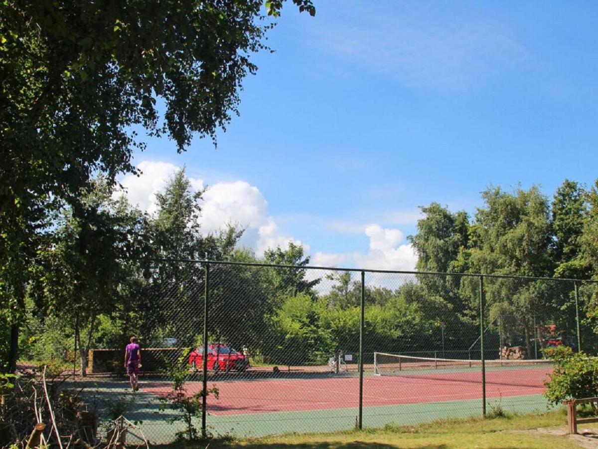 Chalet Op Camping Lauwersoog Met 3 Slaapkamers En Vaatwasser - Joycasa Kültér fotó