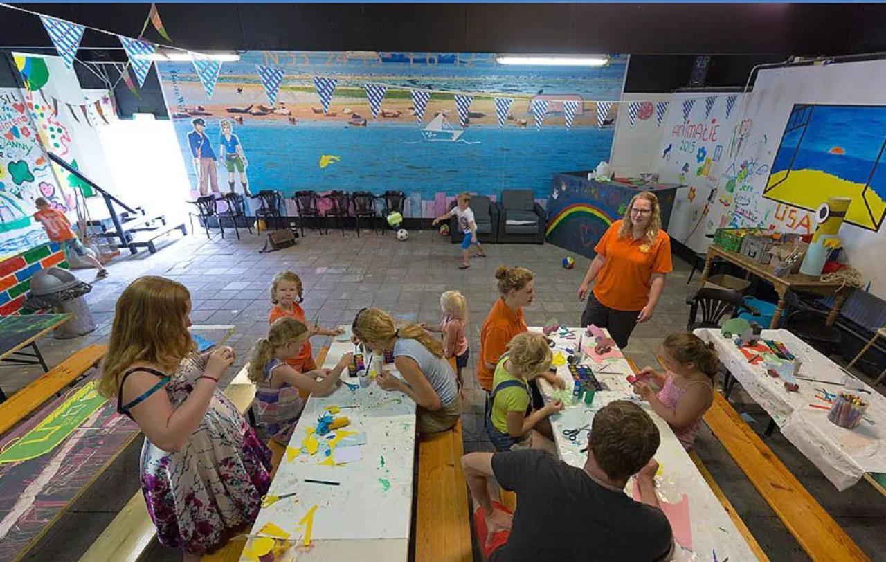 Chalet Op Camping Lauwersoog Met 3 Slaapkamers En Vaatwasser - Joycasa Kültér fotó